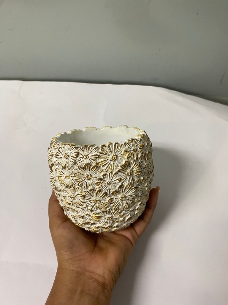 MASETERA REDONDA C/ DETALLE DORADOS